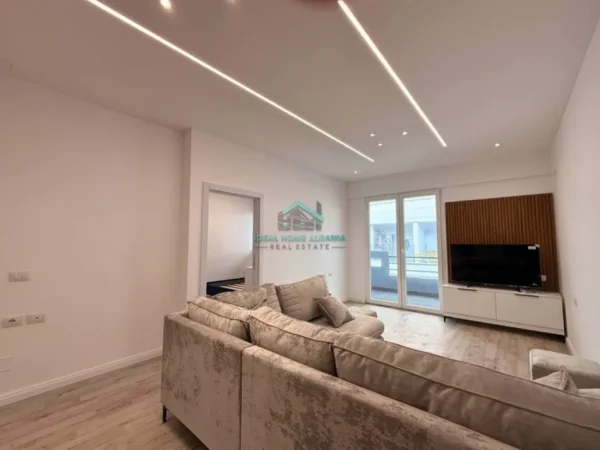Vlore, shitet apartament 1+1+Ballkon Kati 9, 78 m² 120.000 € (VLORE)