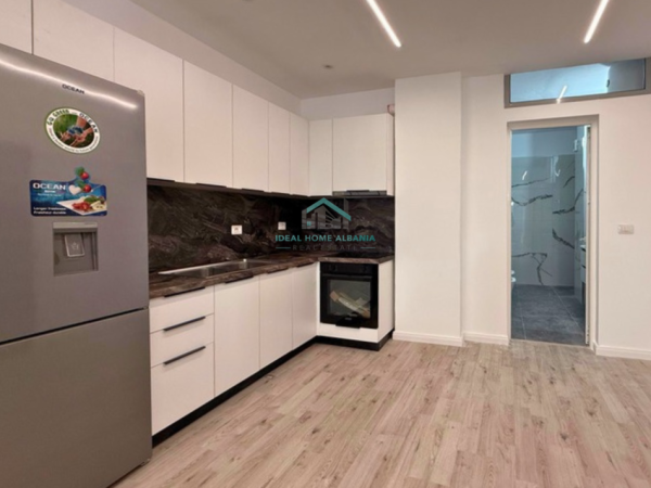 Vlore, shitet apartament 1+1+Ballkon Kati 9, 78 m² 120.000 € (VLORE)