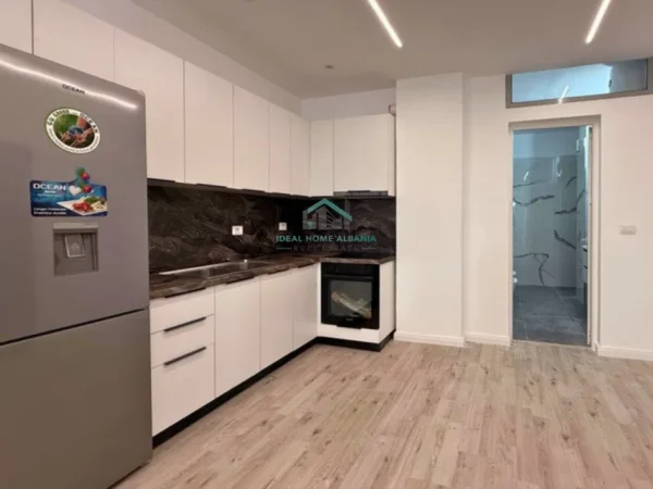 Vlore, shitet apartament 1+1+Ballkon Kati 9, 78 m² 120.000 € (VLORE)