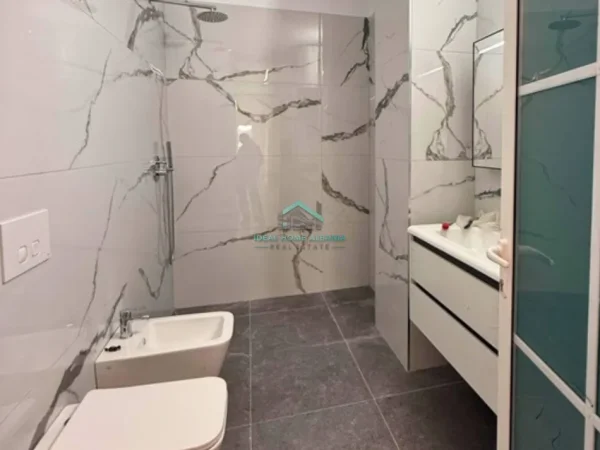 Vlore, shitet apartament 1+1+Ballkon Kati 9, 78 m² 120.000 € (VLORE)