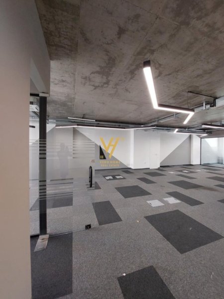 Tirane, jepet me qera zyre Kati 2, 370 m² 7.000 € (RRUGA E KOSOVAREVE)