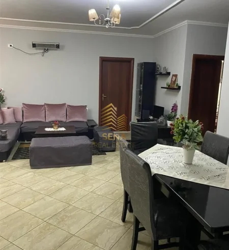 Tirane, shitet apartament 2+1+Ballkon Kati 7, 100 m² 160.000 € (Fresku, Rruga Muhamet Deliu)