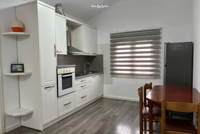 Tirane, jepet me qera Vile 2+1 Kati 2, 70 m² 520 € (Qytet Studenti)