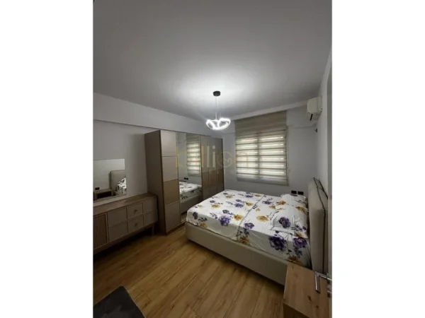 Tirane, jepet me qera 2+1 , 120 m² 1.000 € (Drejtoria e Policise)