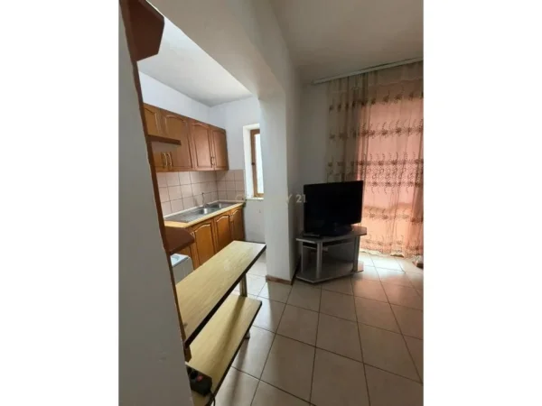 Tirane, shitet apartament 1+1 Kati 3, 57 m² 120.000 € 