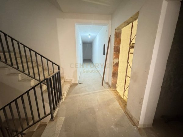 Tirane, shitet apartament 1+1 Kati 3, 60 m² 105.000 € (Casa Italia Sol132267)