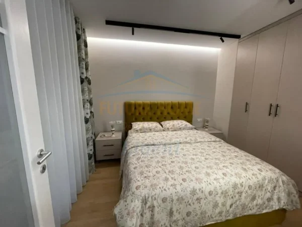 Tirane, jepet me qera apartament 1+1 Kati 2, 70 m² 950 € (Kopshti zologjik)