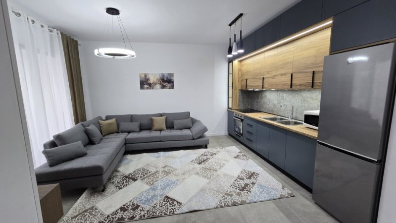 Tirane, jepet me qera apartament 1+1+Ballkon Kati 5, 68 m² 68 € (KINOSTUDIO)