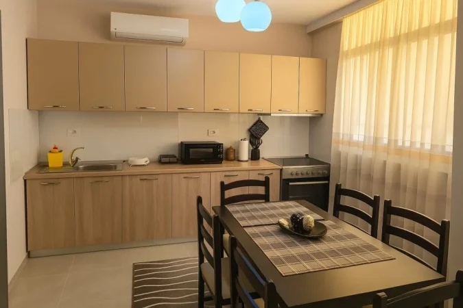 Tirane, jepet me qera apartament 2+1 Kati 2, 70 m² 640 € (QENDER)