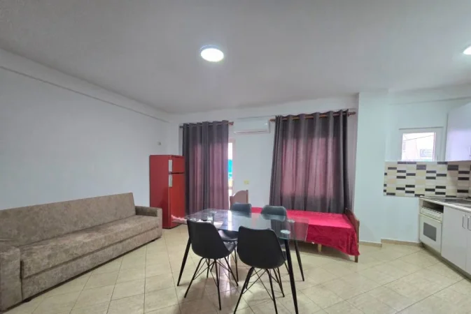 Tirane, jepet me qera apartament 1+1+Ballkon Kati 2, 58 m² 380 € (OXHAKU)
