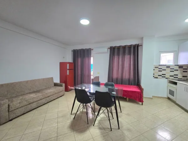 Tirane, jepet me qera apartament 1+1 Kati 2, 58 m² 380 € (tek Oxhaku)