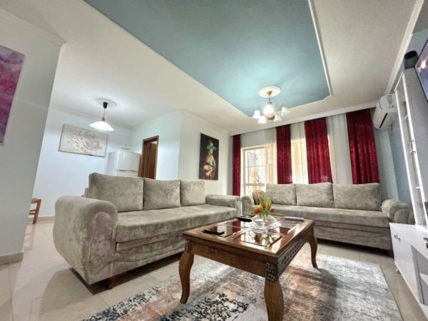 Tirane, shitet 2+1 , 129 m² 257.000 € (vasil shanto)