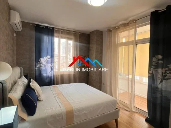 Tirane, jepet me qera apartament 1+1+Ballkon Kati 6, 77 m² 850 € (RRUGA SANDER PROSI, 21 DHJETORI)