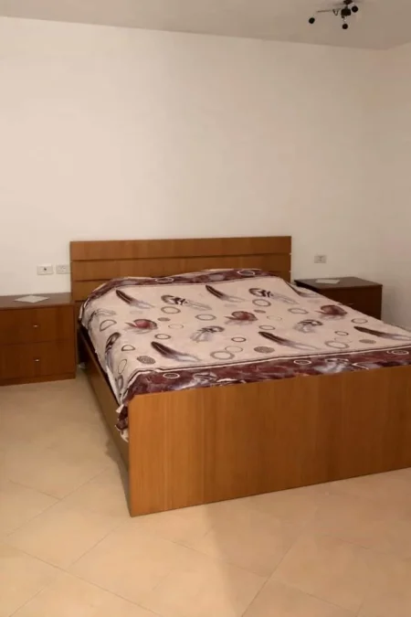 Tirane, jepet me qera apartament 2+1 Kati 4, 109 m² 600 € (Rruga Sokrat Miho)