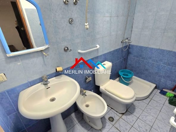 Tirane, jepet me qera apartament 1+1+Ballkon Kati 2, 58 m² 394 € (RRUGA ZINI SAKO,OXHAKU)