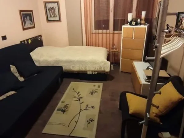 Tirane, jepet me qera apartament 2+1 Kati 8, 96 m² 750 € (Myslym Shyri)