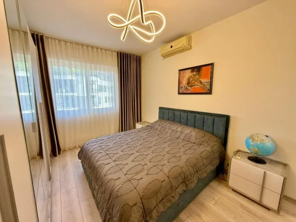 Tirane, jepet me qera apartament 1+1 Kati 8, 70 m² 800 € (rruga kosovareve)