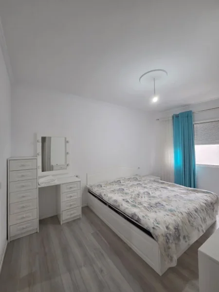 shitet apartament Kati 3, 111 m² (Rruga Studenti)