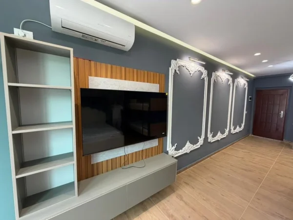 Tirane, jepet me qera , 