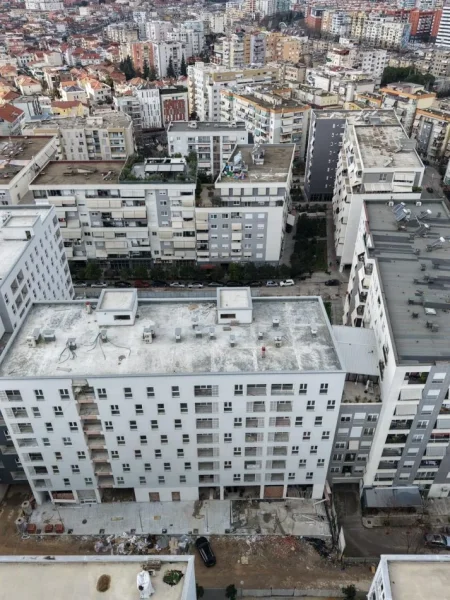 Tirane, jepet me qera zyre , 125 m² 1.150 € (KIKA 2)