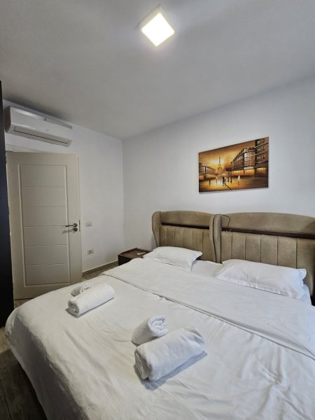 Tirane, jepet me qera apartament Kati 5, 70 m² 500 € (5 maj)