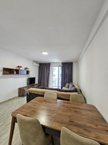 Tirane, jepet me qera apartament Kati 5, 70 m² 500 € (5 maj)