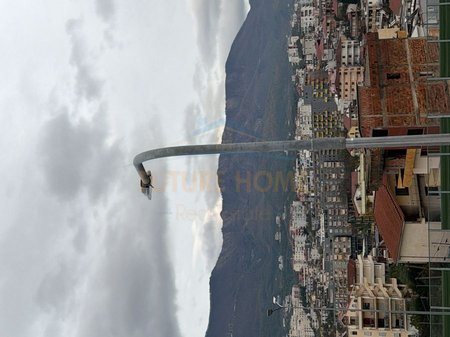 Qera, Ambient, Kodra e Priftit