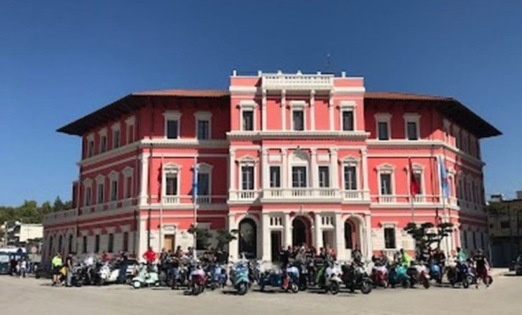 Vlore - Lungomare, shitet apartament 1+1 Kati 2, 52 m² 86.000 € (Bashkisë së Vlorës, në zonën muzeale.)