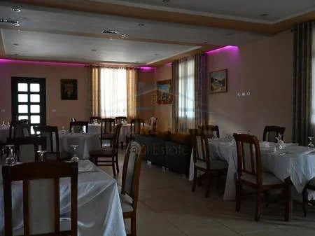 Qera, Resort, Mullet , 1.800 m² (Mullet)