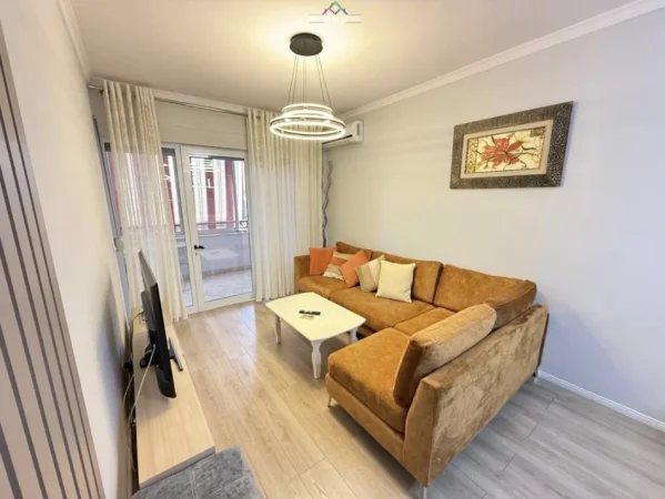 Tirane, jepet me qera apartament 2+1 Kati 11, 82 m² 1.200 € (Rruga Sami Frasheri)