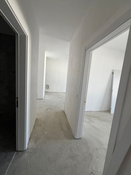 Tirane, shitet apartament 2+1+Ballkon Kati 8, 108 m² 160.000 € (Rruga 5 Maj)
