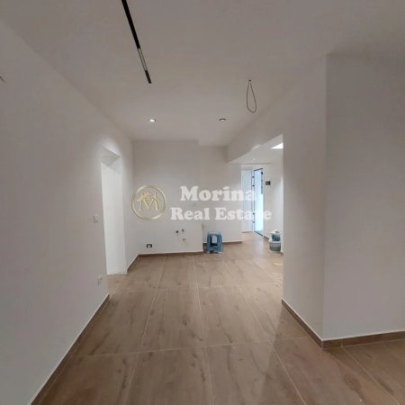 Tirane, jepet me qera ambjent biznesi Kati 0, 60 m² 500 € (Rruga Bardhyl)