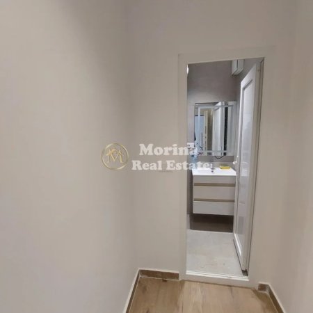 Tirane, jepet me qera ambjent biznesi Kati 0, 60 m² 500 € (Rruga Bardhyl)