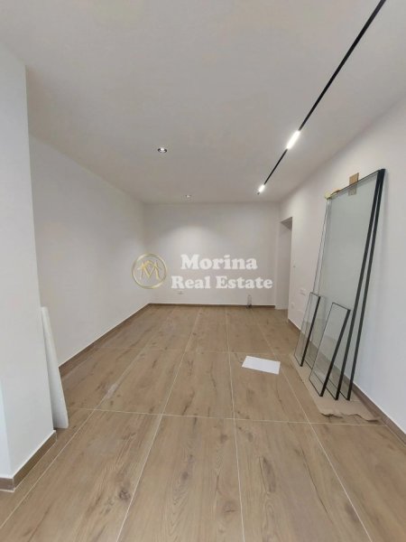 Tirane, jepet me qera ambjent biznesi Kati 0, 60 m² 500 € (Rruga Bardhyl)
