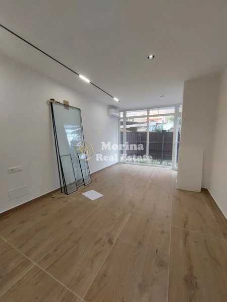 Tirane, jepet me qera ambjent biznesi Kati 0, 60 m² 500 € (Rruga Bardhyl)