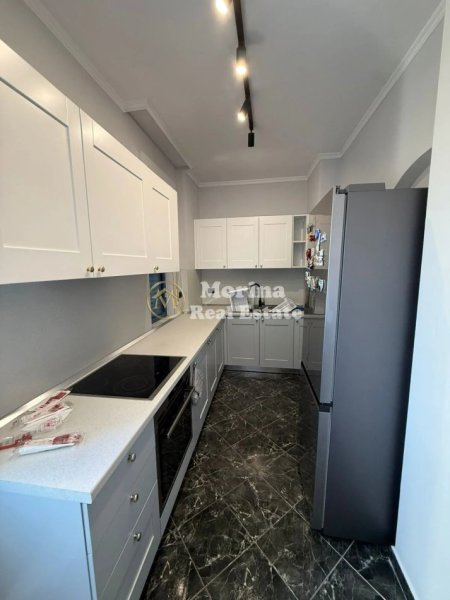 Tirane, jepet me qera apartament 2+1 Kati 6, 95 m² 750 € (Rruga e Elbasanit)