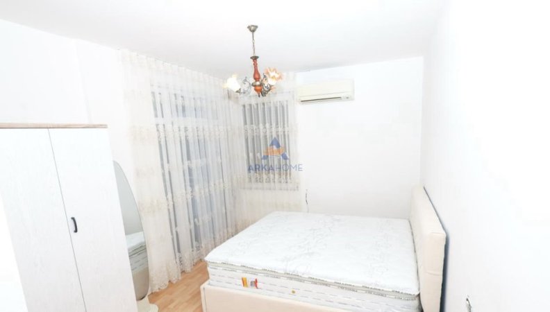 Tirane, jepet me qera apartament 2+1 Kati 3, 97 m² 1.039 € 