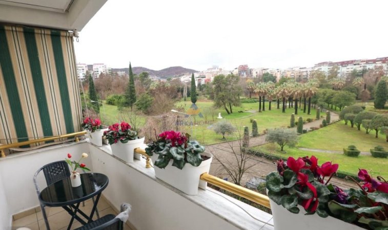 Tirane, jepet me qera apartament 2+1 Kati 3, 97 m² 1.039 € 