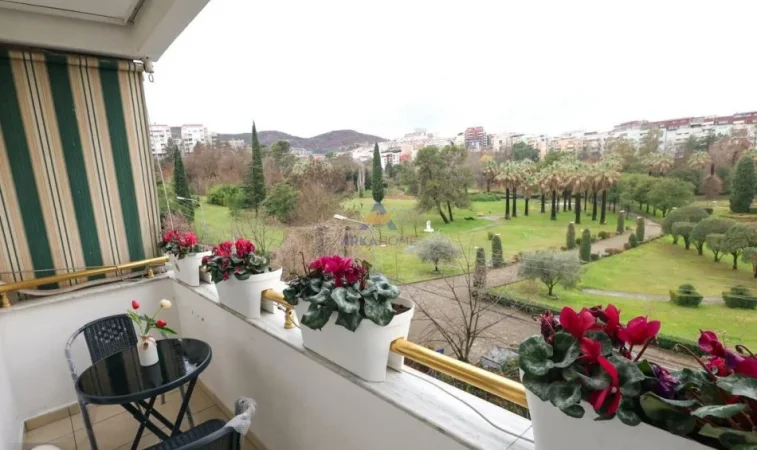 Tirane, jepet me qera apartament 2+1 Kati 3, 97 m² 1.039 € 