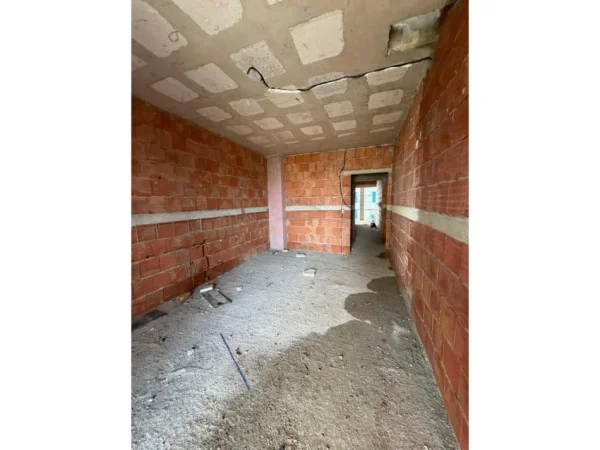 Shqiperi, shitet apartament 2+1+Ballkon Kati 4, 140 m² 188.700 € (Fusha e Aviacionit , Tiranë)