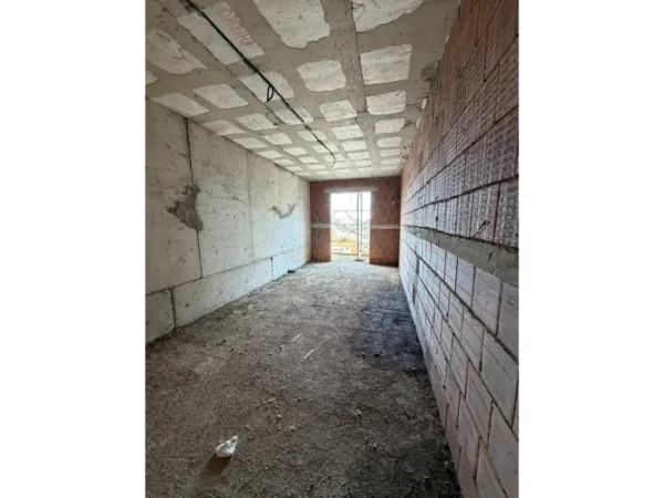 Shqiperi, shitet apartament 2+1+Ballkon Kati 4, 140 m² 188.700 € (Fusha e Aviacionit , Tiranë)