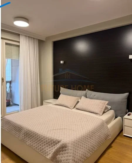 Tirane, jepet me qera apartament 2+1+Ballkon Kati 4, 116 m² 1.200 € (Qender)