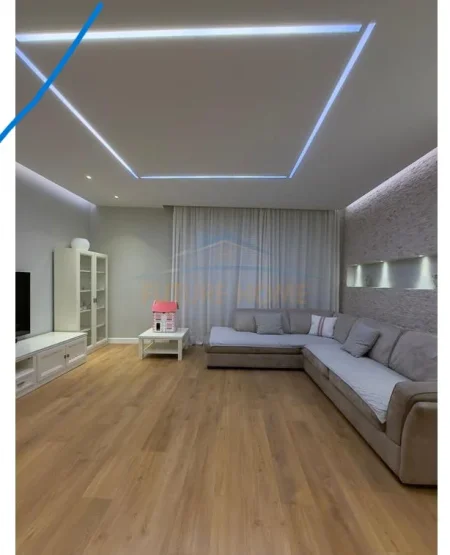 Tirane, jepet me qera apartament 2+1+Ballkon Kati 4, 116 m² 1.200 € (Qender)