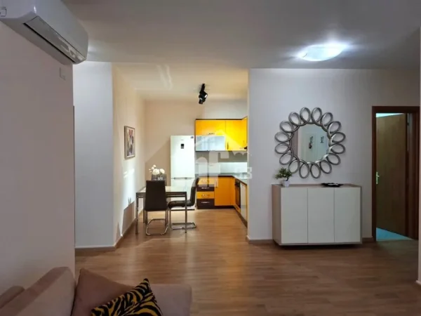 Tirane, jepet me qera apartament 2+1+Ballkon Kati 3, 120 m² 850 € (RRUGA “EDUART MANO”, PRANË KOPSHTIT ZOOLOGJIK)