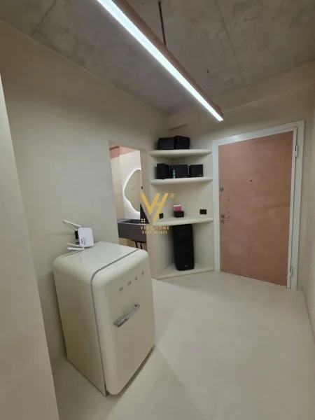 Tirane, shitet apartament 1+1+Ballkon Kati 2, 66 m² 221.000 € (KOMUNA E PARISIT)