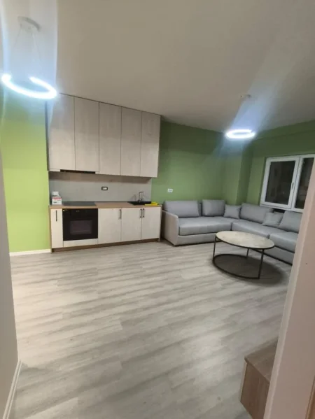 Tirane, shitet apartament 1+1 Kati 5, 65 m² (Rruga Zogu I Zi)