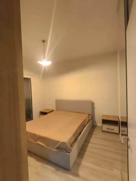 Tirane, shitet apartament 1+1 Kati 5, 65 m² (Rruga Zogu I Zi)