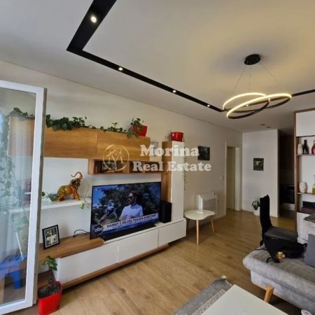 Tirane, shitet apartament 2+1 Kati 3, 107 m² 283.250 € (Ali Demi)