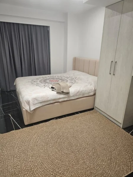 Tirane, jepet me qera apartament 2+1 Kati 2, 100 m² 700 € (Ish Fusha e Aviacionit)