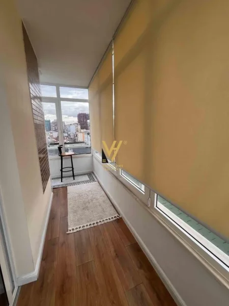 Tirane, jepet me qera apartament 1+1+Ballkon Kati 6, 77 m² 850 € (21 DHJETORI)